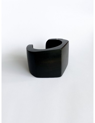 Wood geometric cuff s'inspire de l'anatomie humaine